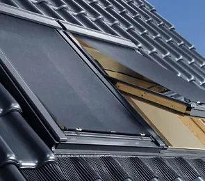 VELUX Elektrisch bediende buitenzonwering (MML)